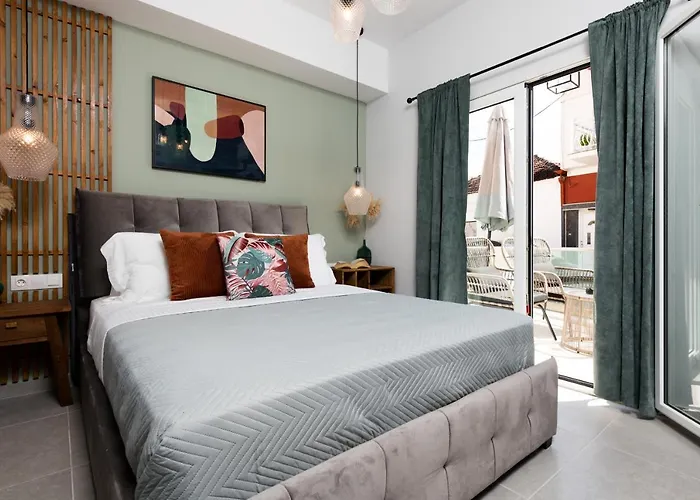 Apartman Iliana & Sarra 2 *